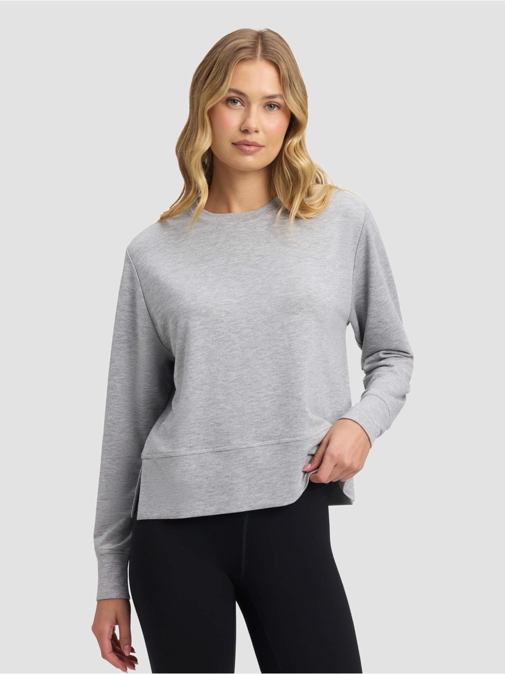 Women's Light Gray Crewneck Pullover Sweatshirt